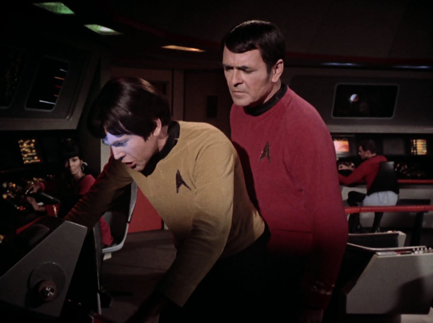 extant_StarTrek_2x11-FridaysChild_2875.jpg