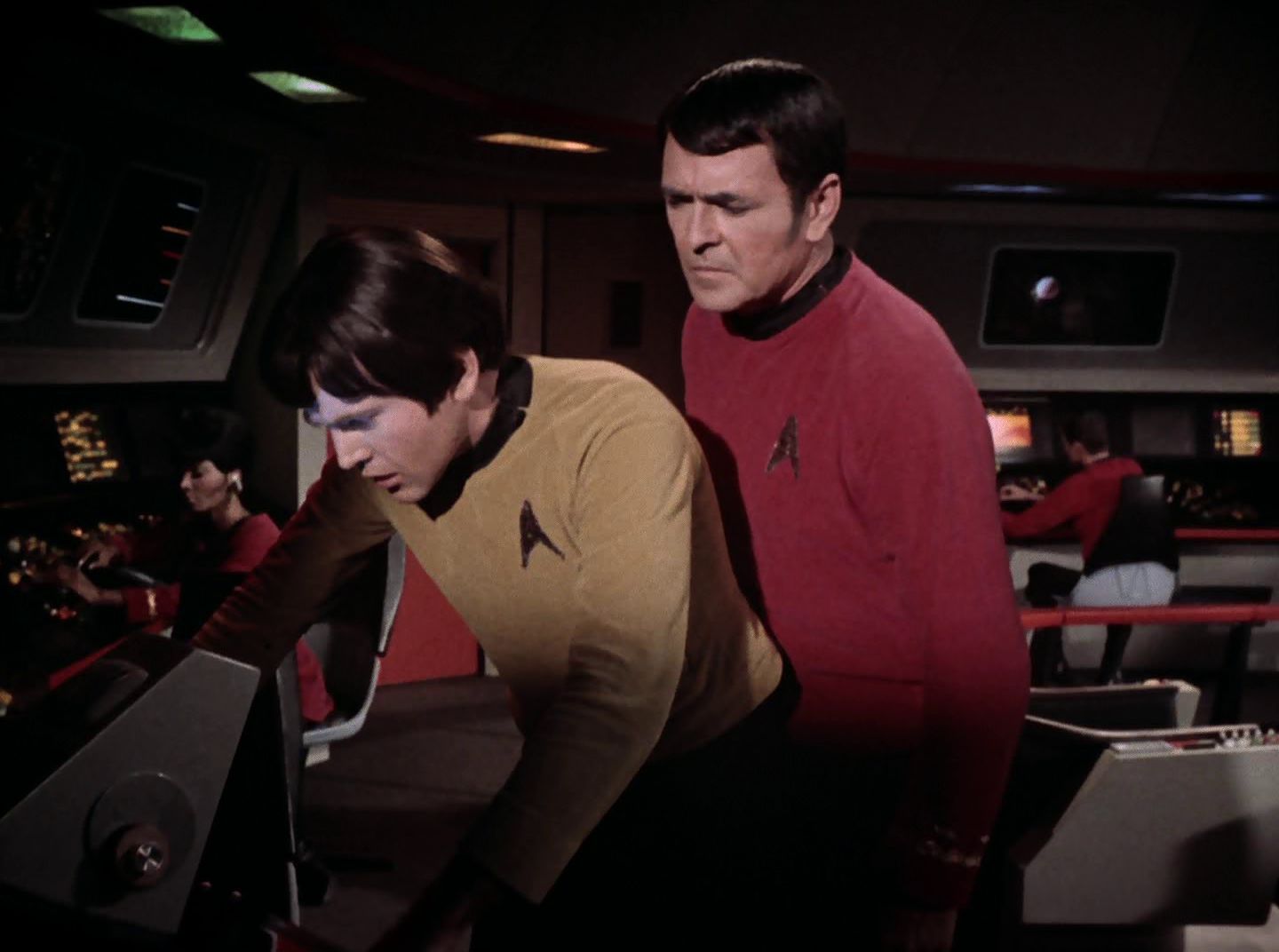 extant_StarTrek_2x11-FridaysChild_2876.jpg