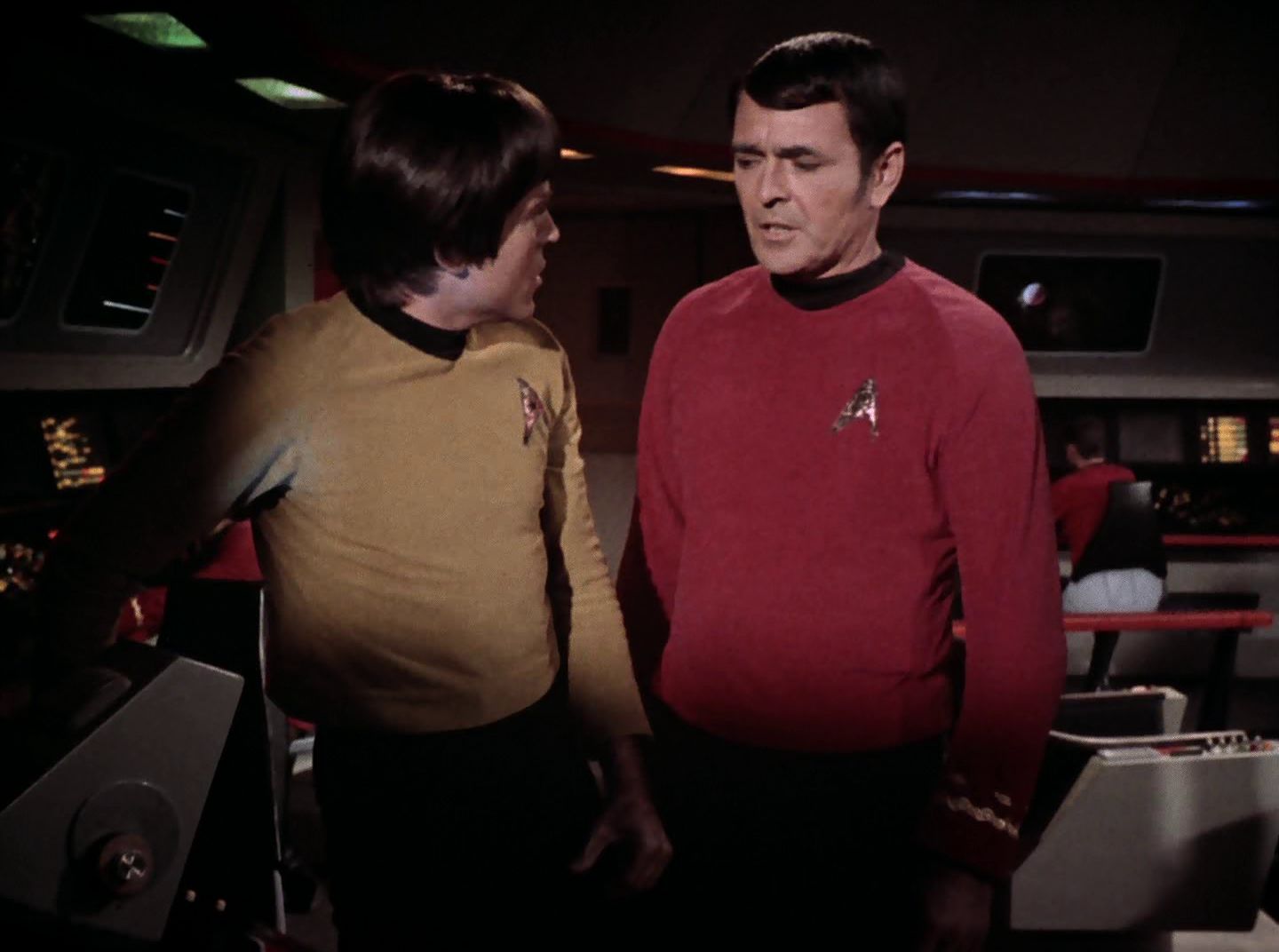 extant_StarTrek_2x11-FridaysChild_2883.jpg