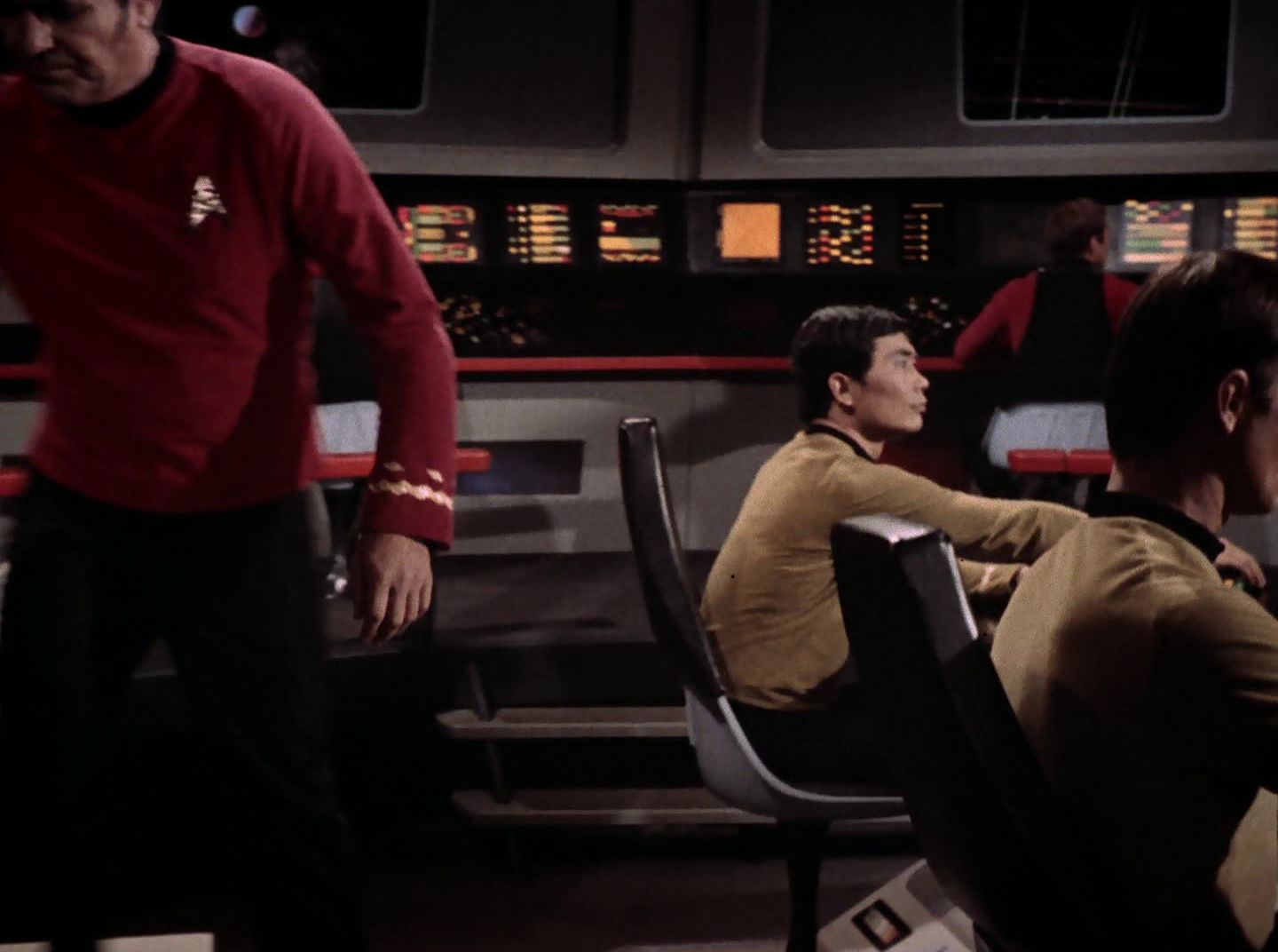 extant_StarTrek_2x11-FridaysChild_2888.jpg