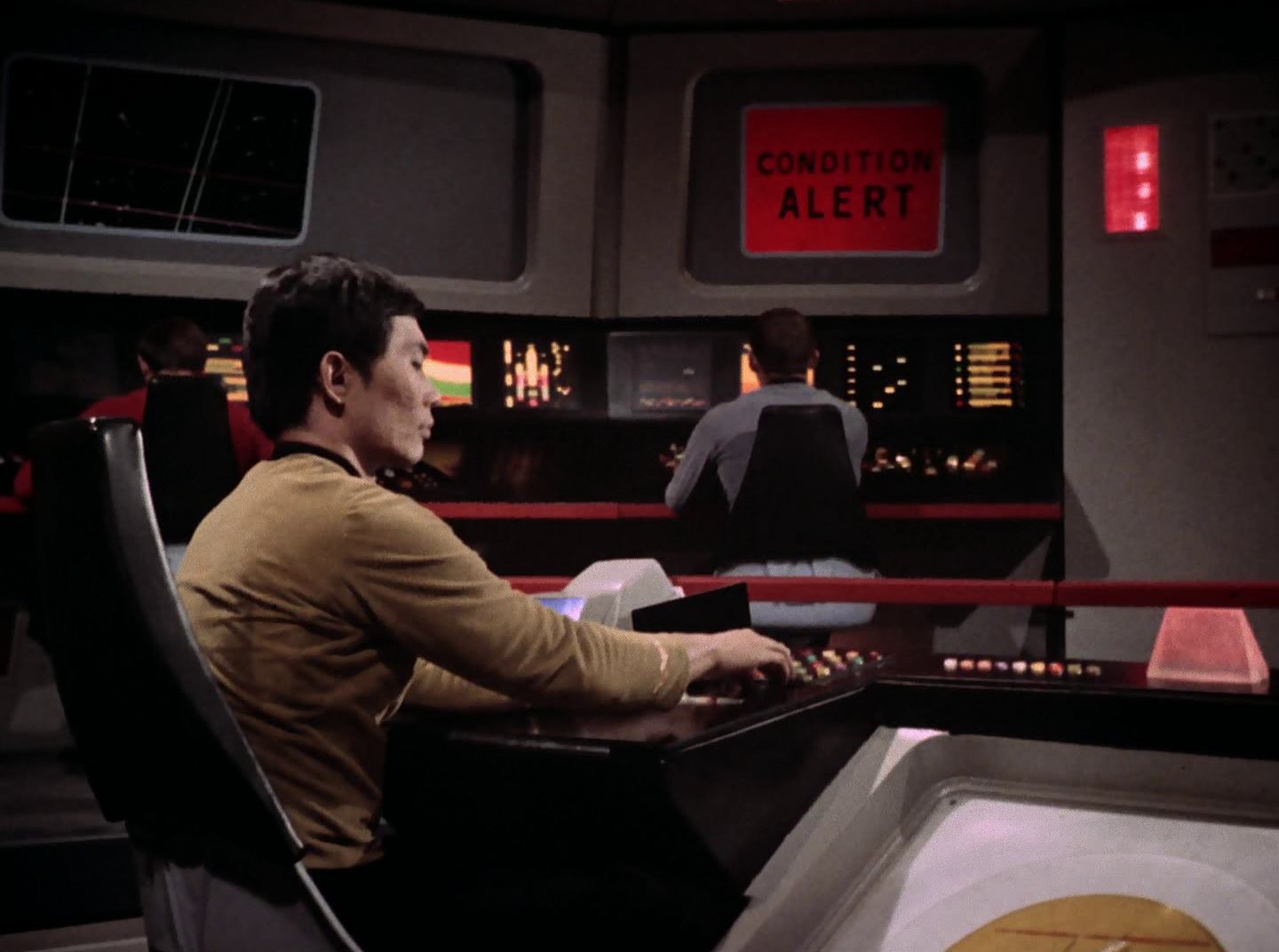 extant_StarTrek_2x11-FridaysChild_2897.jpg