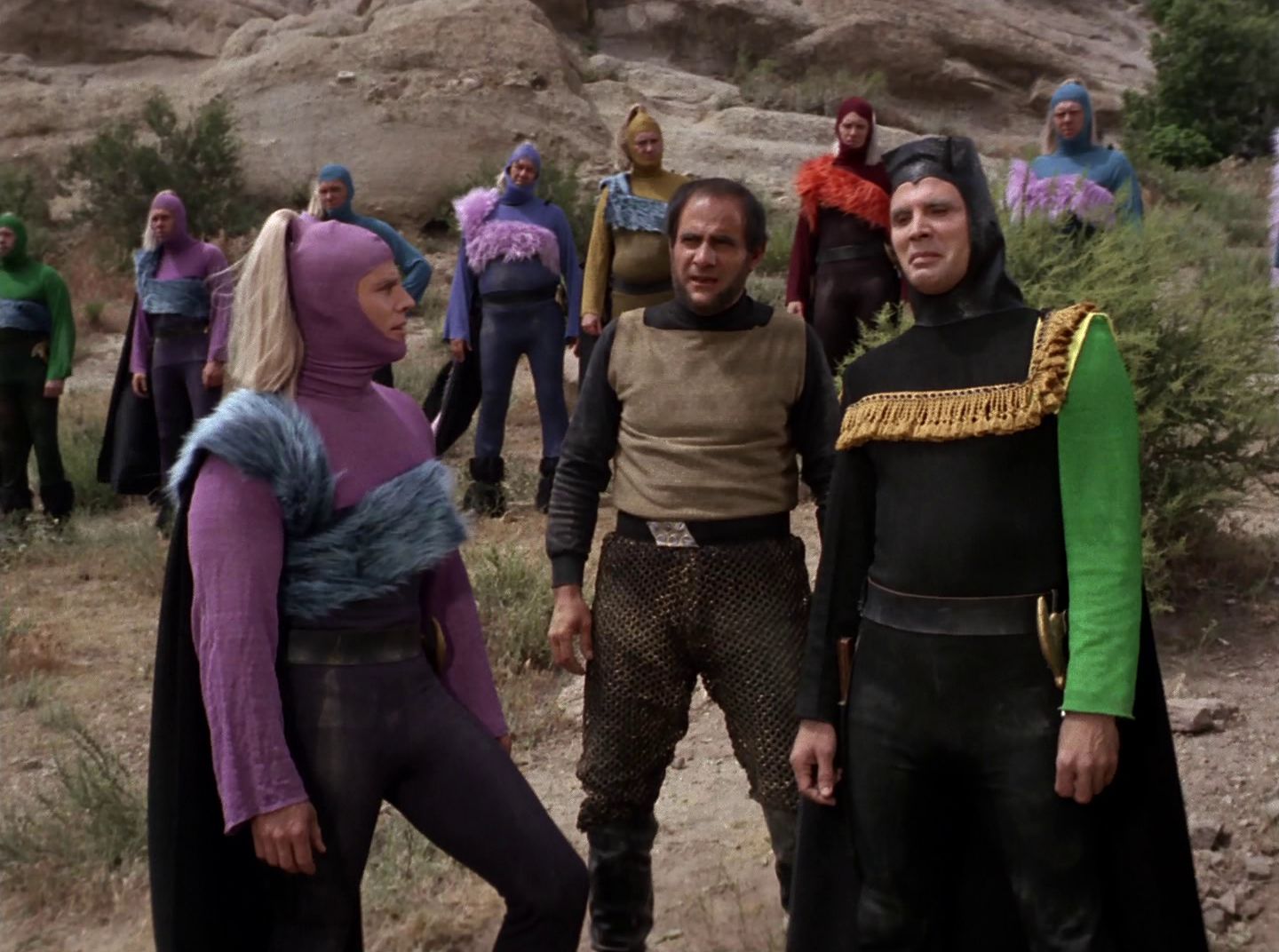 extant_StarTrek_2x11-FridaysChild_3063.jpg