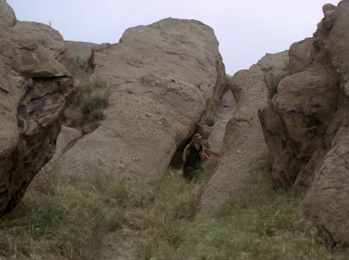 extant_StarTrek_2x11-FridaysChild_3079.jpg