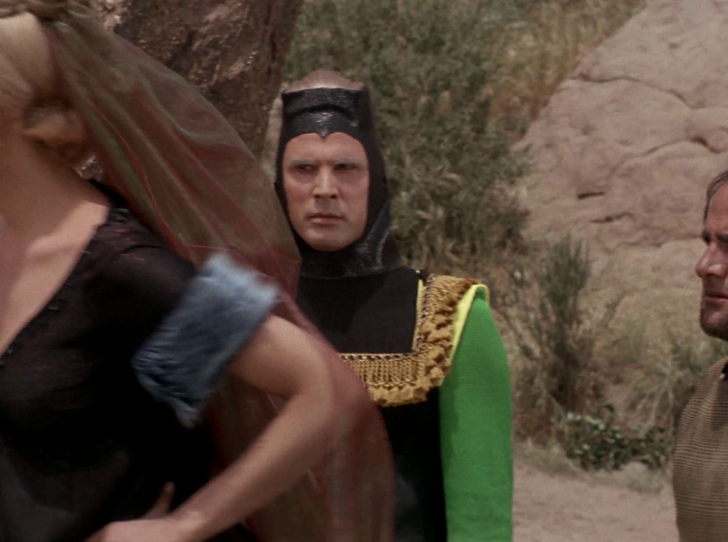 extant_StarTrek_2x11-FridaysChild_3138.jpg