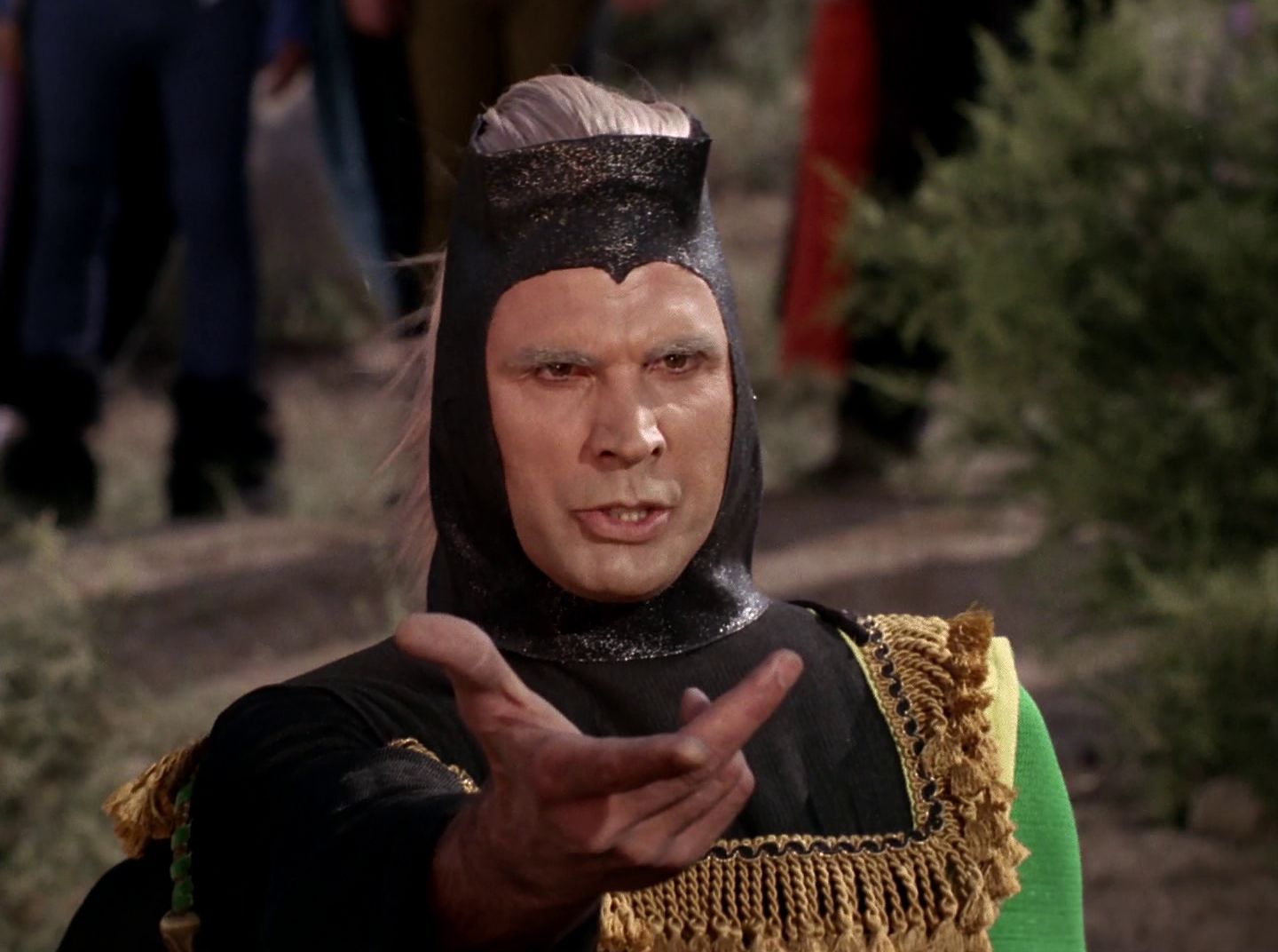extant_StarTrek_2x11-FridaysChild_3156.jpg