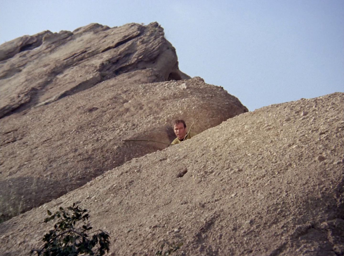 extant_StarTrek_2x11-FridaysChild_3163.jpg