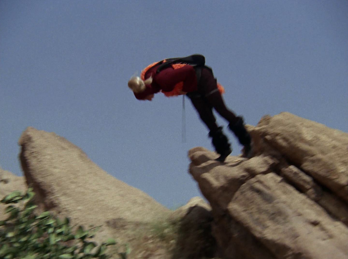 extant_StarTrek_2x11-FridaysChild_3172.jpg