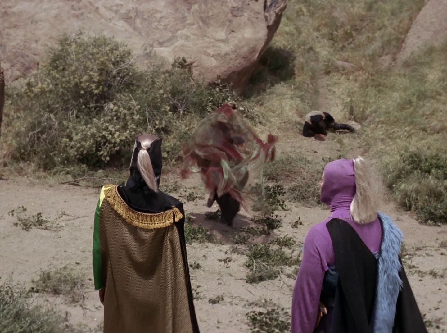 extant_StarTrek_2x11-FridaysChild_3181.jpg