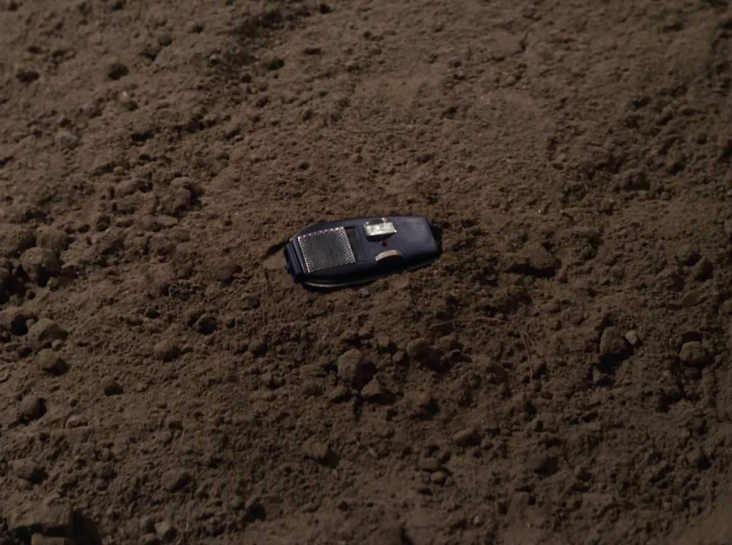 extant_StarTrek_2x11-FridaysChild_3183.jpg