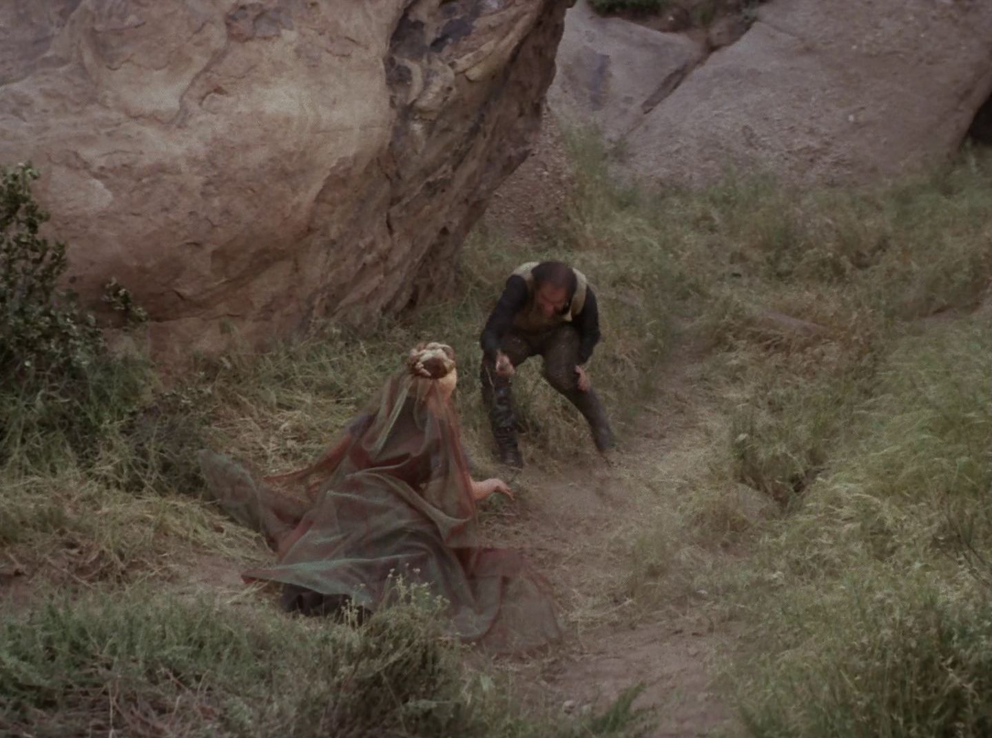 extant_StarTrek_2x11-FridaysChild_3187.jpg