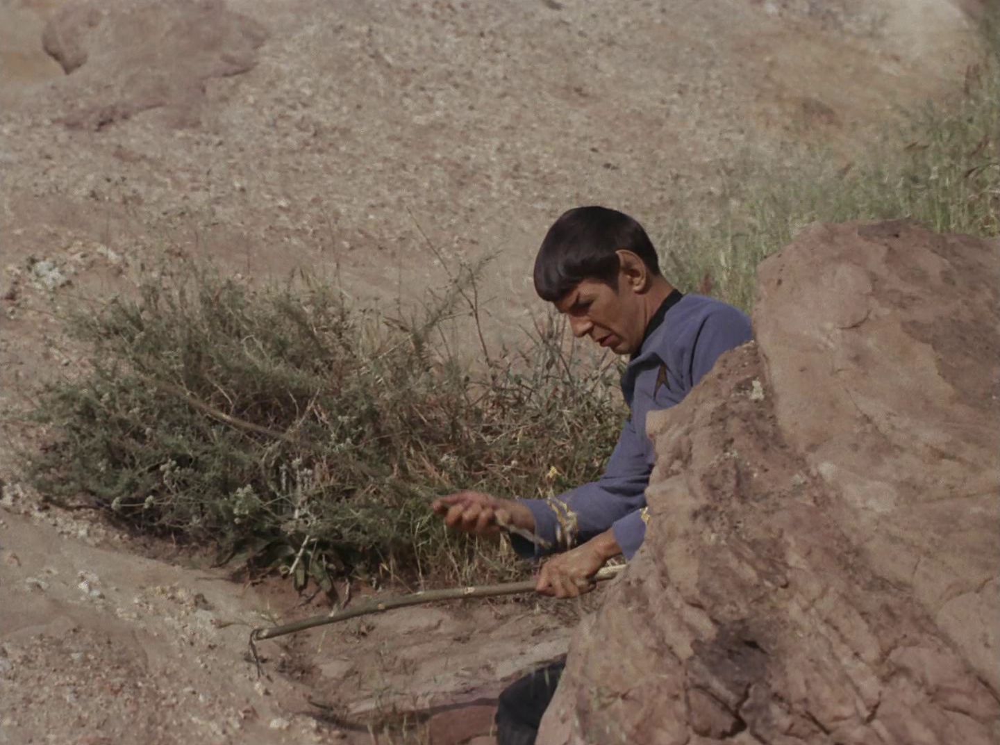 extant_StarTrek_2x11-FridaysChild_3193.jpg