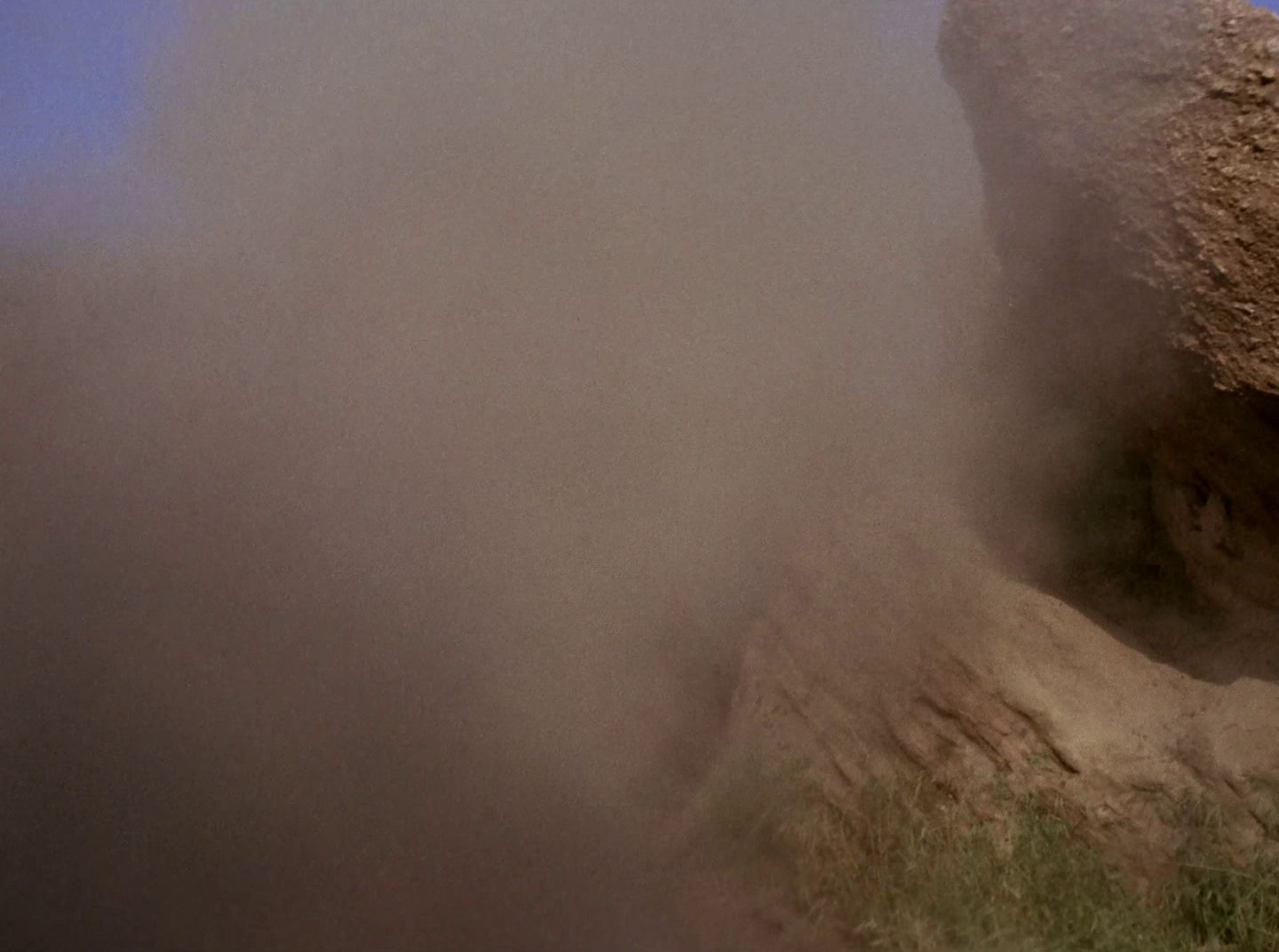 extant_StarTrek_2x11-FridaysChild_3205.jpg