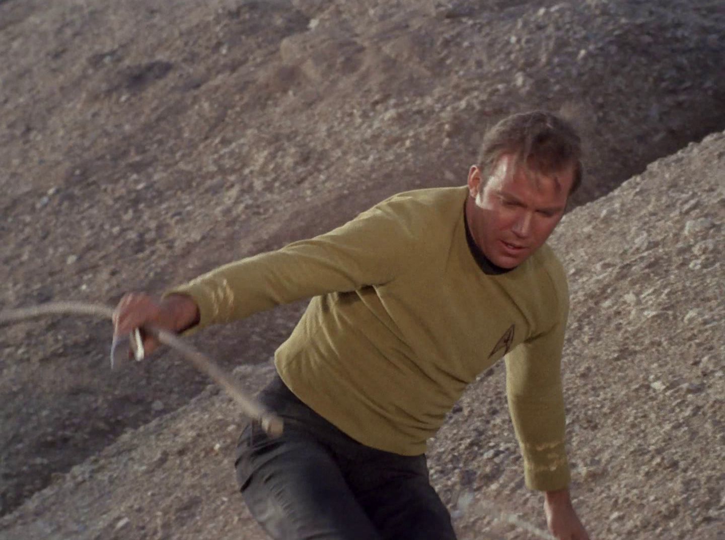 extant_StarTrek_2x11-FridaysChild_3218.jpg