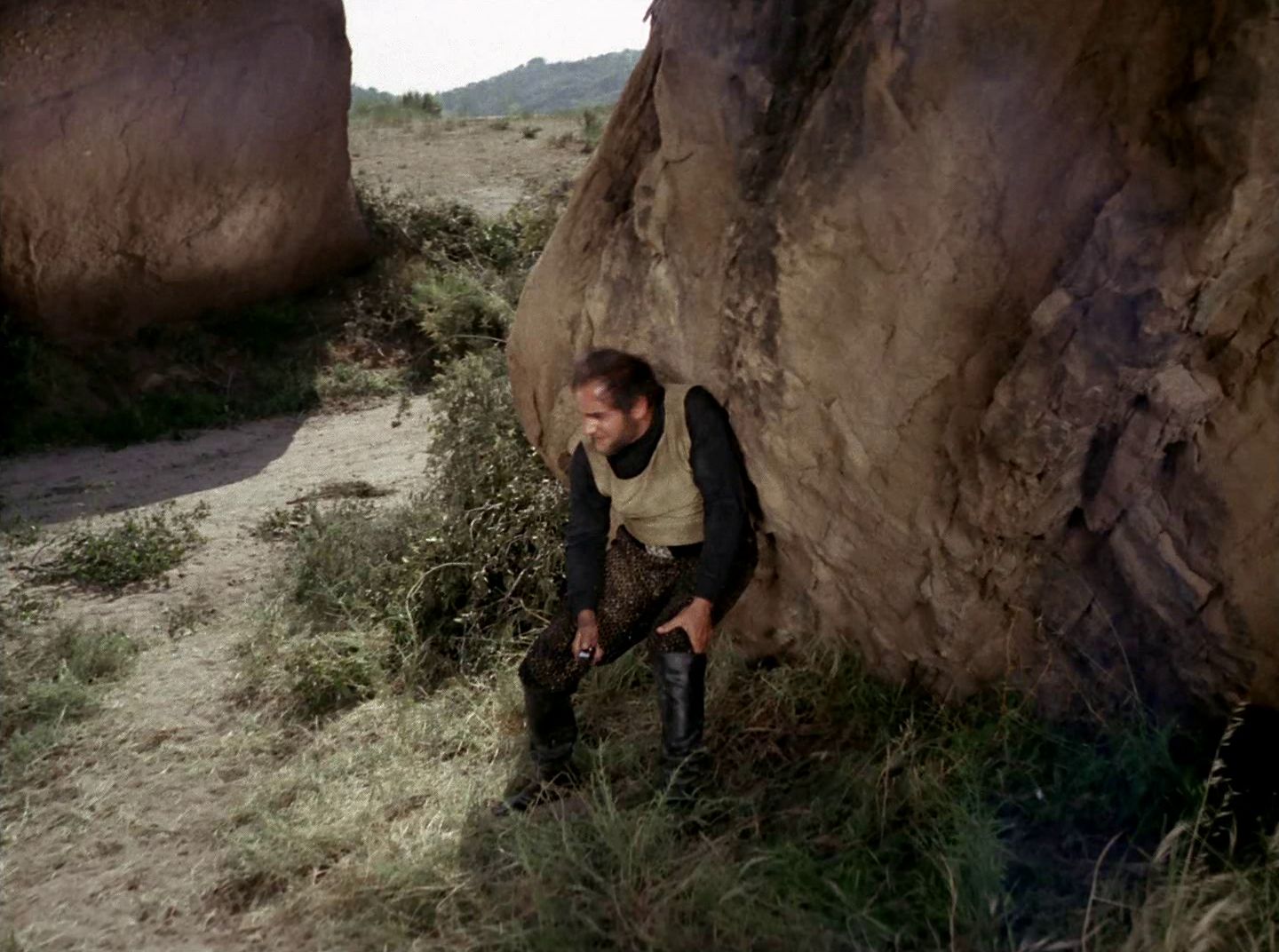 extant_StarTrek_2x11-FridaysChild_3239.jpg