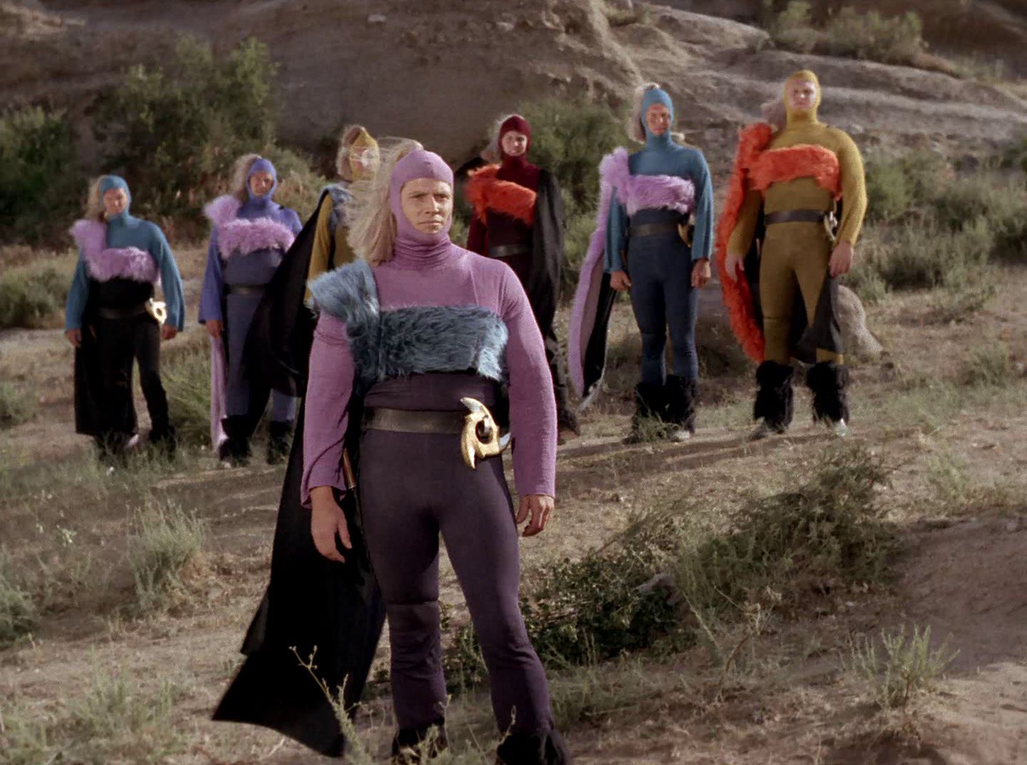 extant_StarTrek_2x11-FridaysChild_3272.jpg