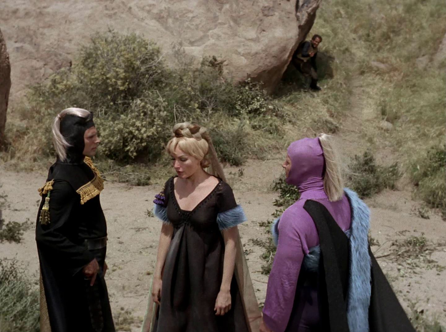 extant_StarTrek_2x11-FridaysChild_3295.jpg