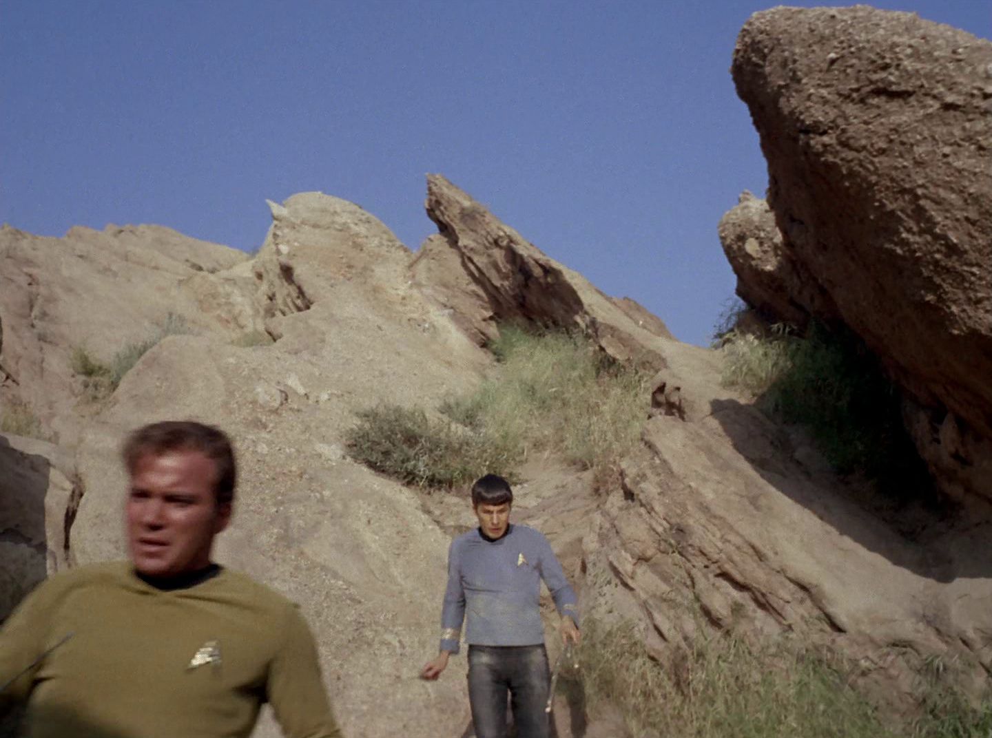 extant_StarTrek_2x11-FridaysChild_3361.jpg