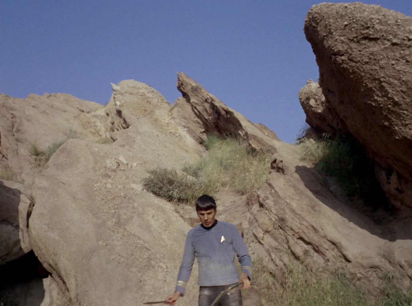 extant_StarTrek_2x11-FridaysChild_3362.jpg
