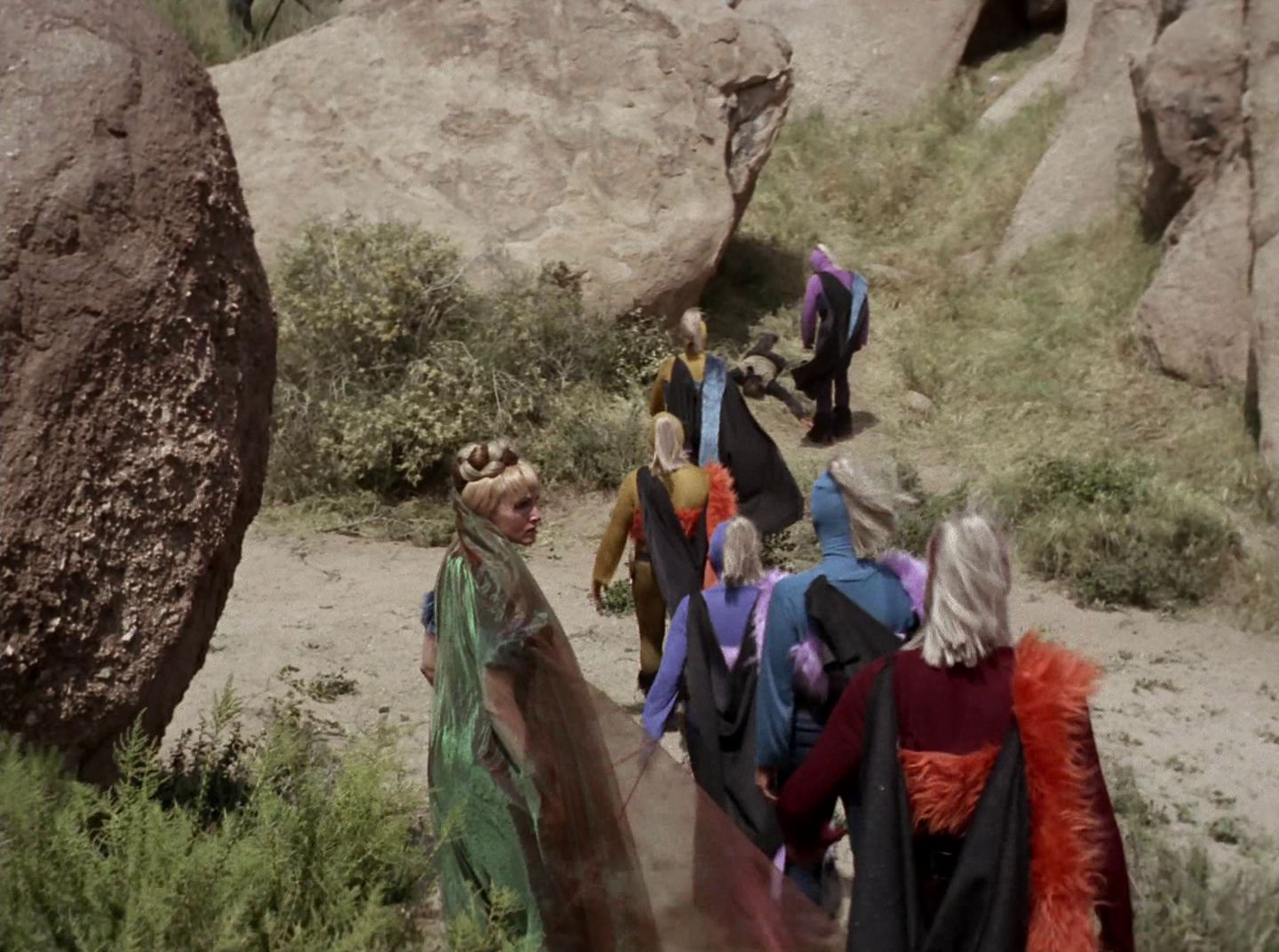 extant_StarTrek_2x11-FridaysChild_3366.jpg