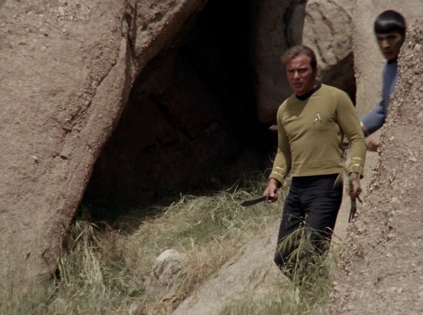 extant_StarTrek_2x11-FridaysChild_3375.jpg