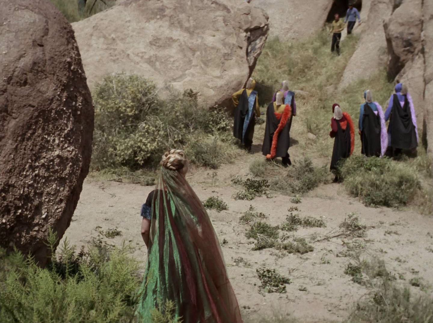extant_StarTrek_2x11-FridaysChild_3383.jpg