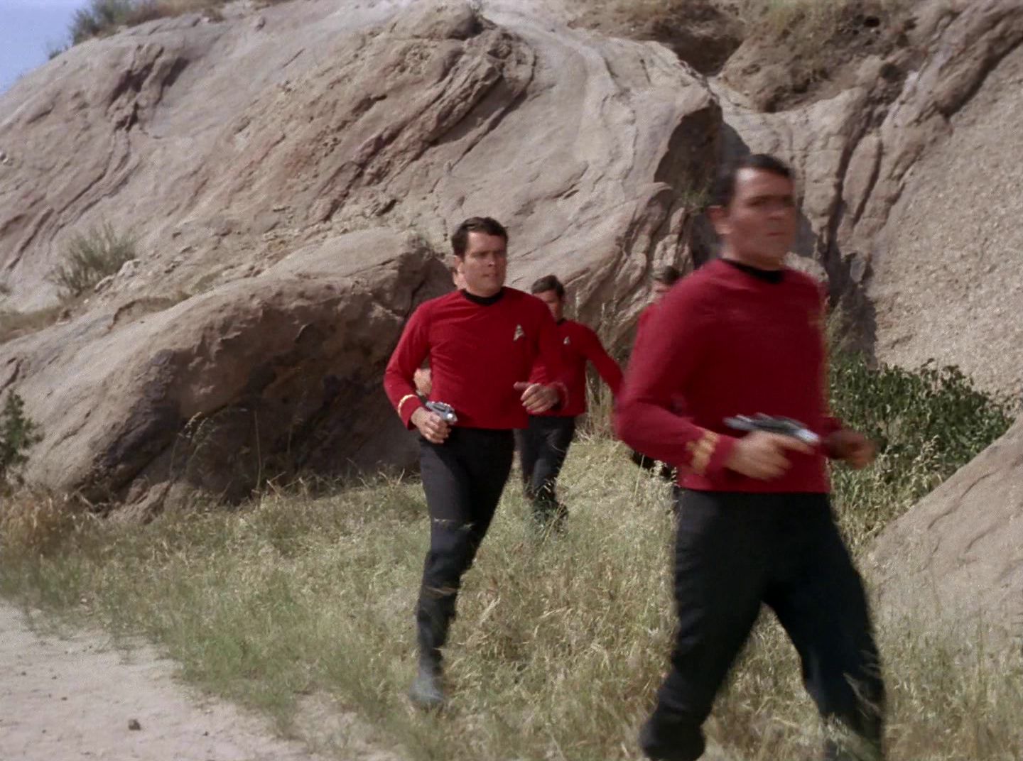extant_StarTrek_2x11-FridaysChild_3394.jpg