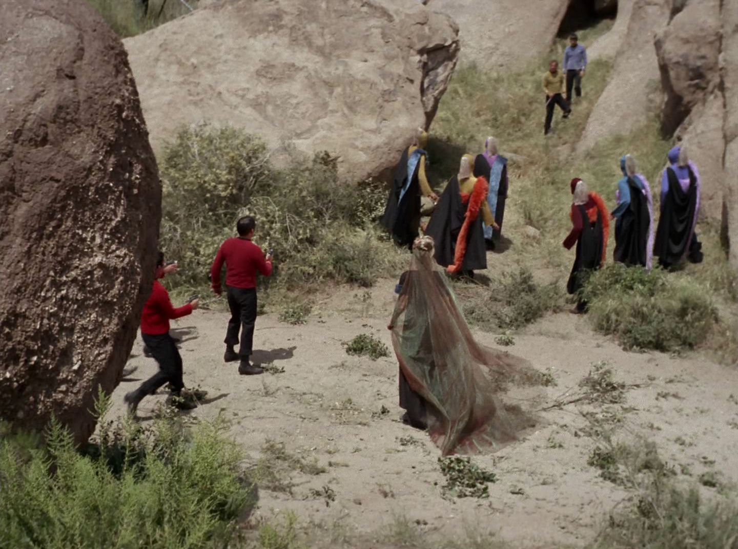 extant_StarTrek_2x11-FridaysChild_3396.jpg