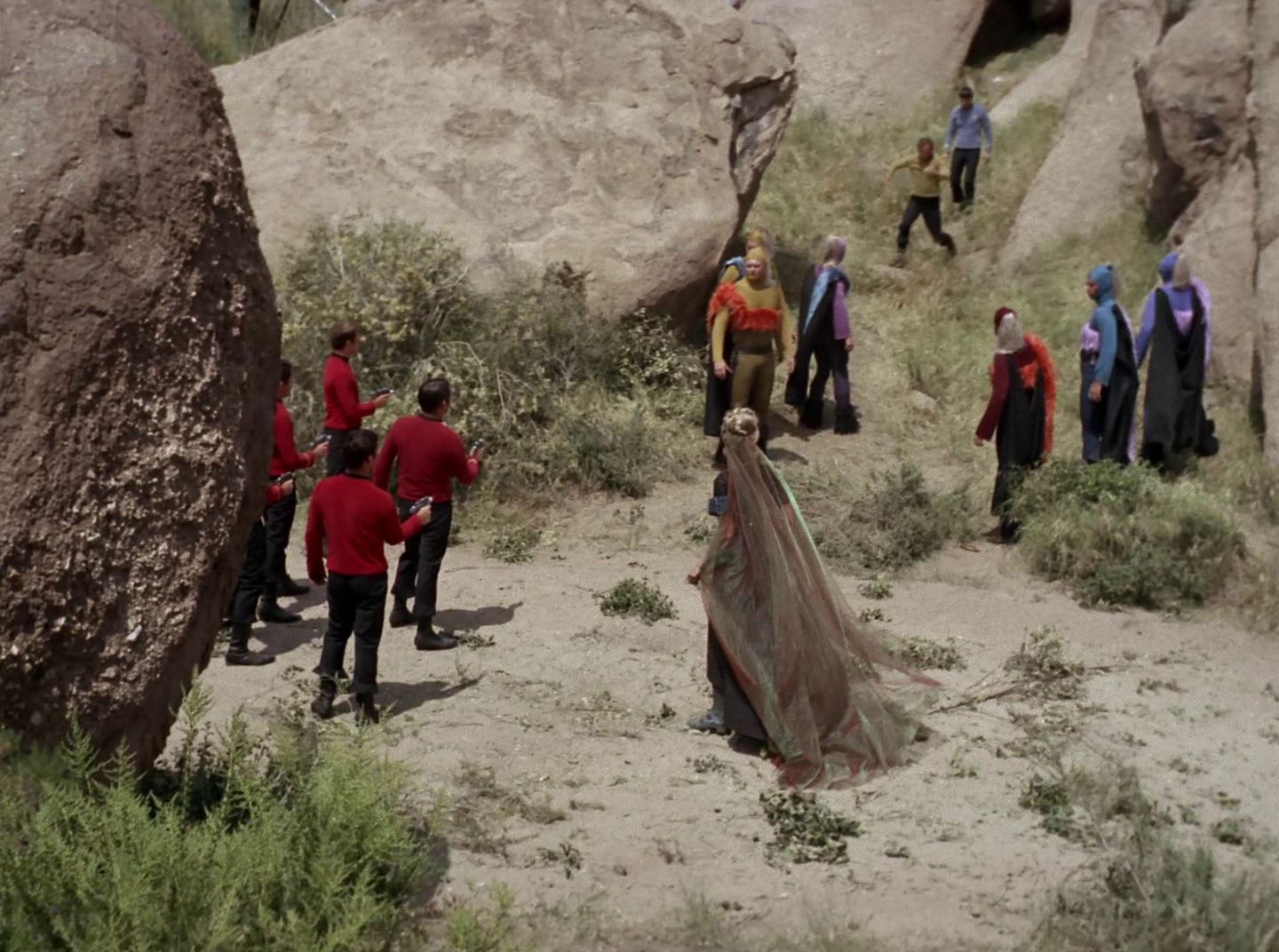 extant_StarTrek_2x11-FridaysChild_3405.jpg