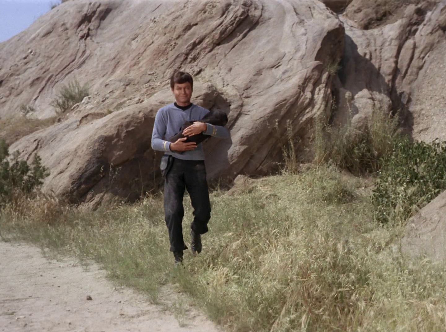 extant_StarTrek_2x11-FridaysChild_3406.jpg