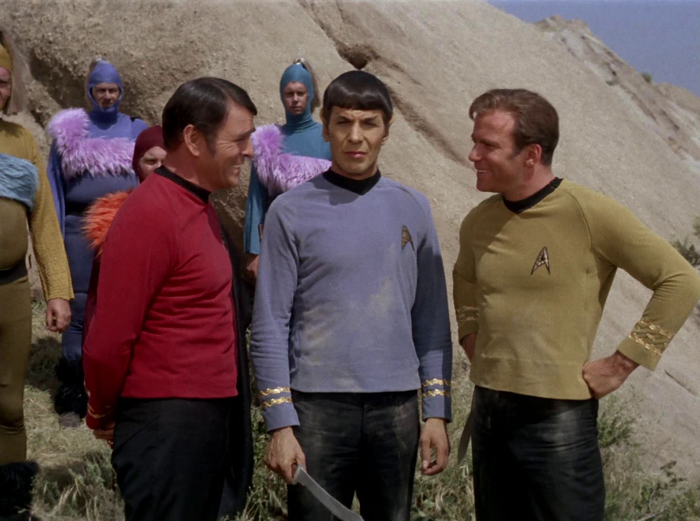 extant_StarTrek_2x11-FridaysChild_3427.jpg