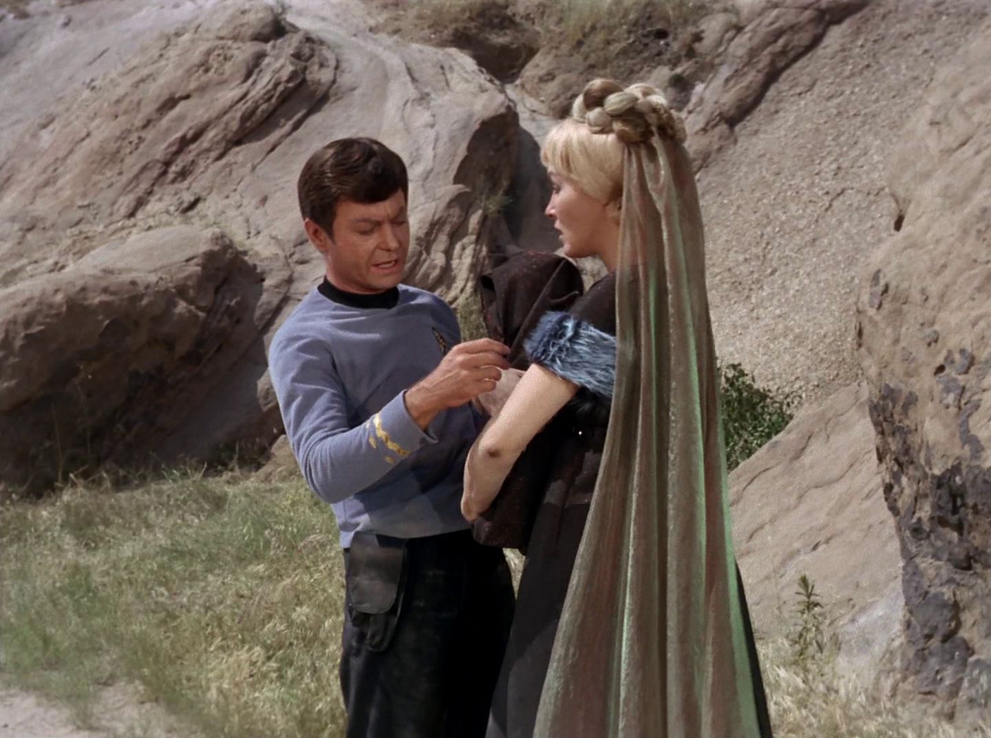 extant_StarTrek_2x11-FridaysChild_3436.jpg