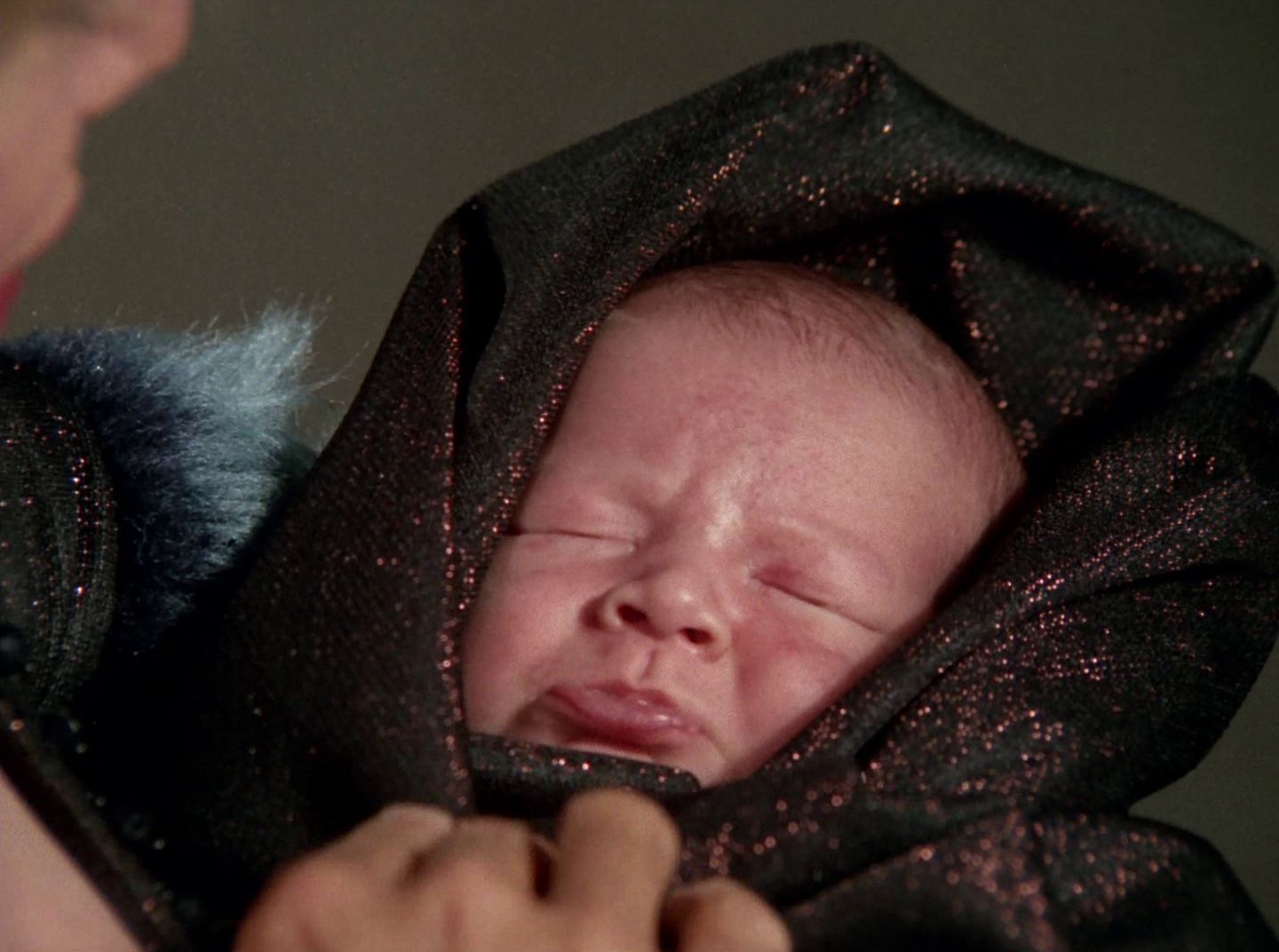 extant_StarTrek_2x11-FridaysChild_3450.jpg