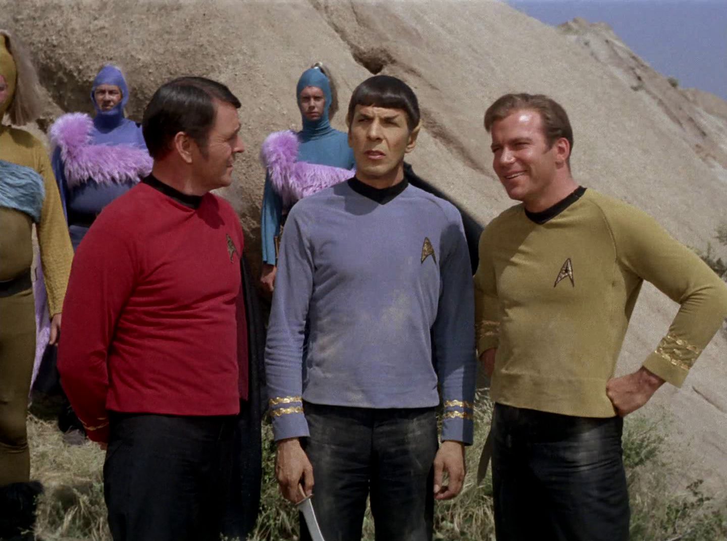 extant_StarTrek_2x11-FridaysChild_3453.jpg