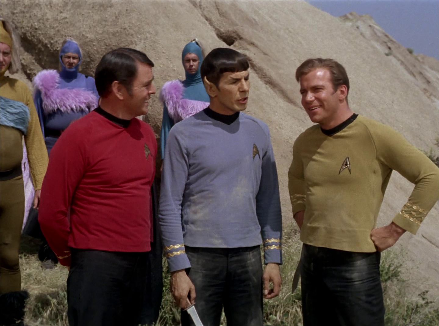 extant_StarTrek_2x11-FridaysChild_3456.jpg