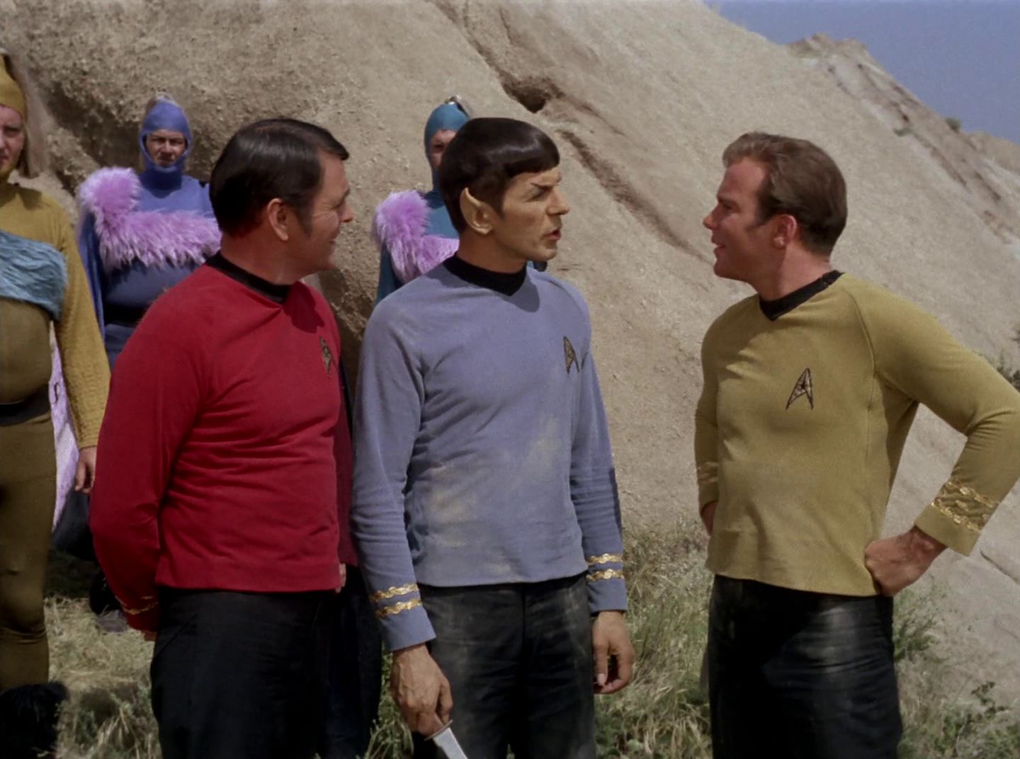 extant_StarTrek_2x11-FridaysChild_3457.jpg