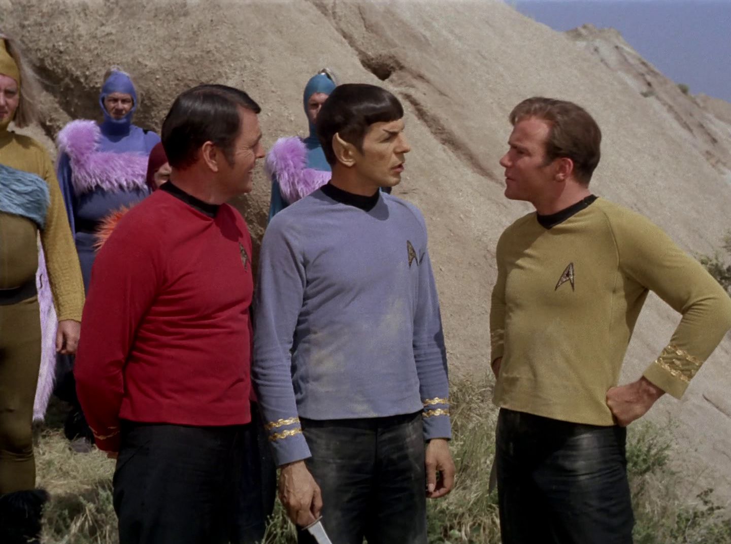 extant_StarTrek_2x11-FridaysChild_3459.jpg