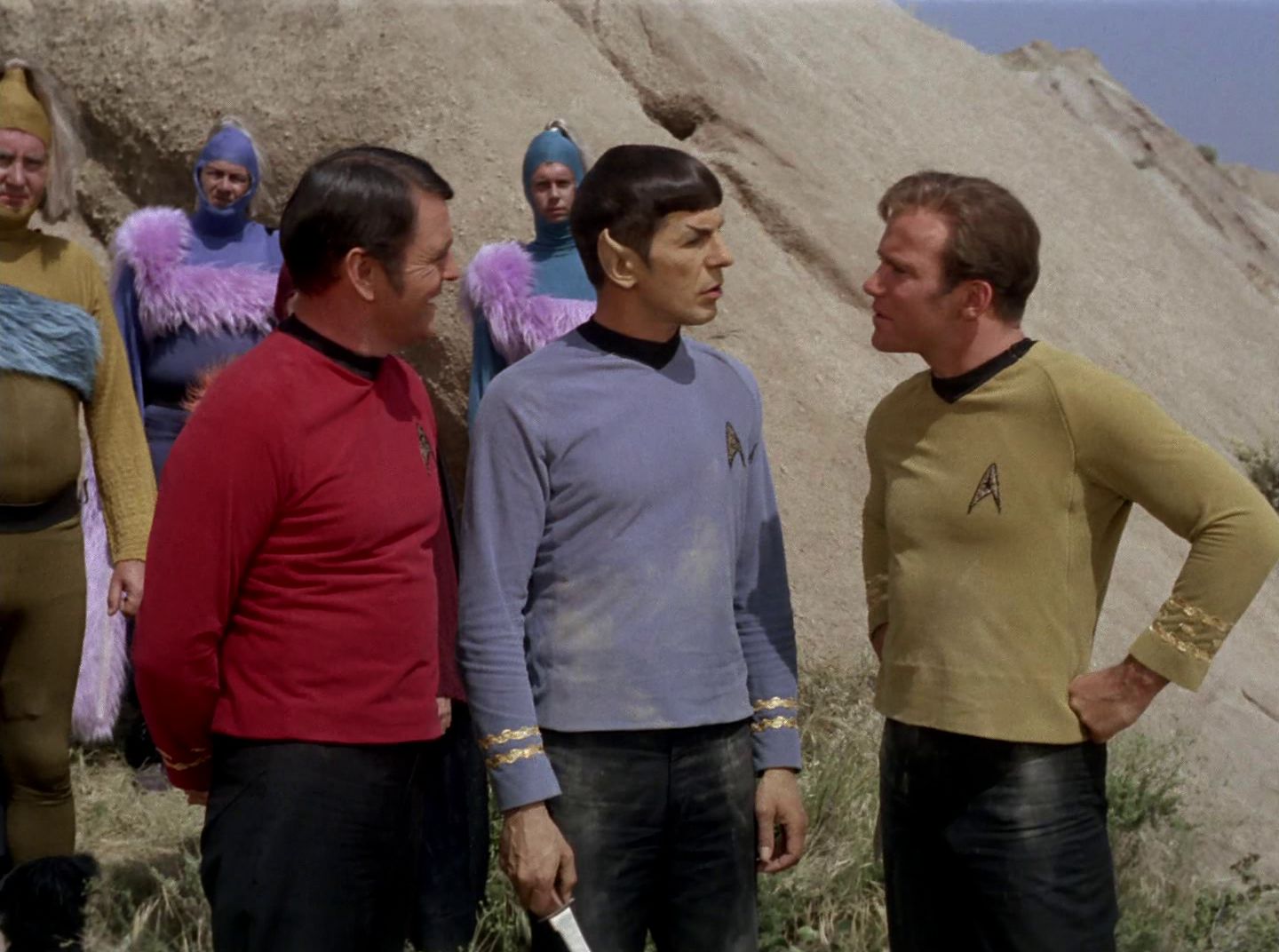 extant_StarTrek_2x11-FridaysChild_3464.jpg