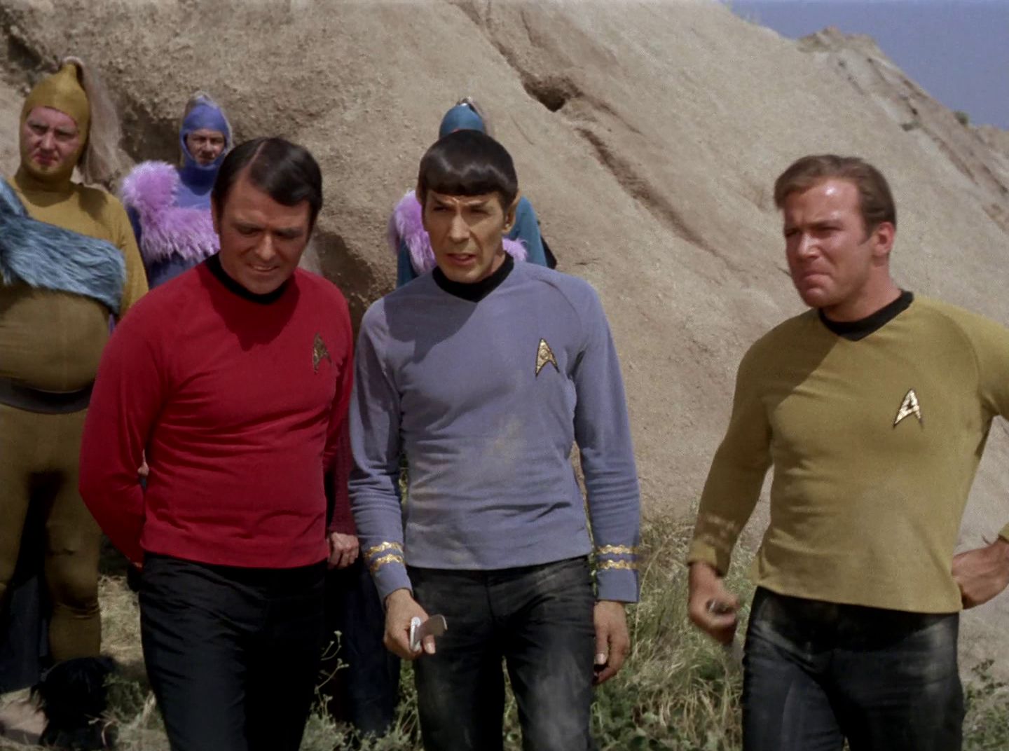 extant_StarTrek_2x11-FridaysChild_3470.jpg