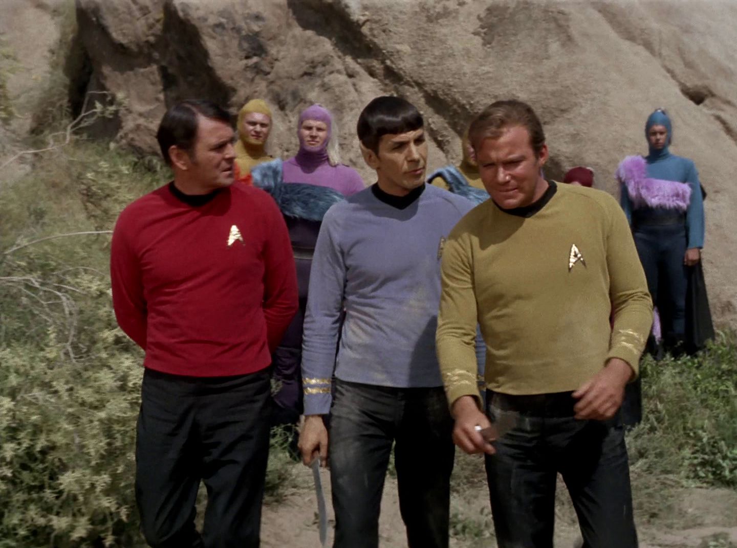 extant_StarTrek_2x11-FridaysChild_3476.jpg