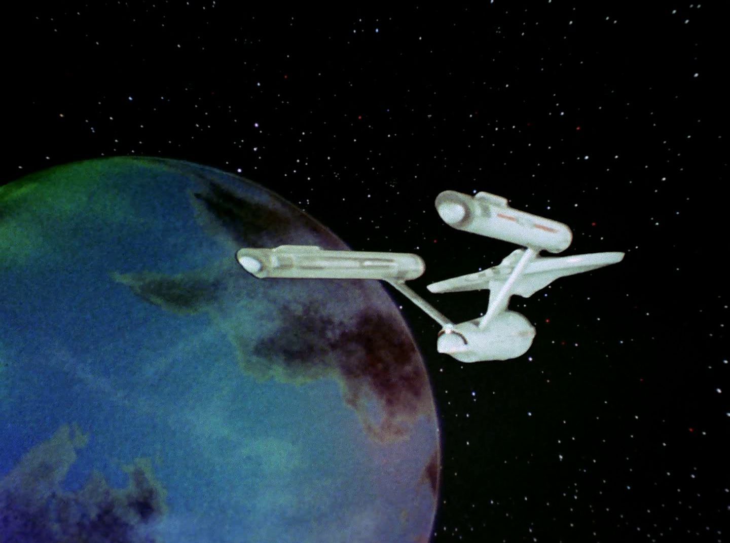 extant_StarTrek_2x11-FridaysChild_3491.jpg