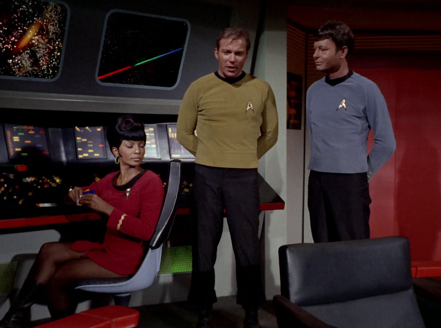 extant_StarTrek_2x11-FridaysChild_3502.jpg