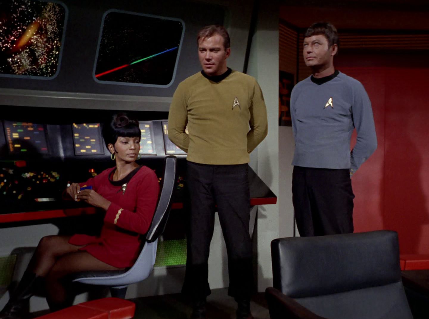 extant_StarTrek_2x11-FridaysChild_3504.jpg