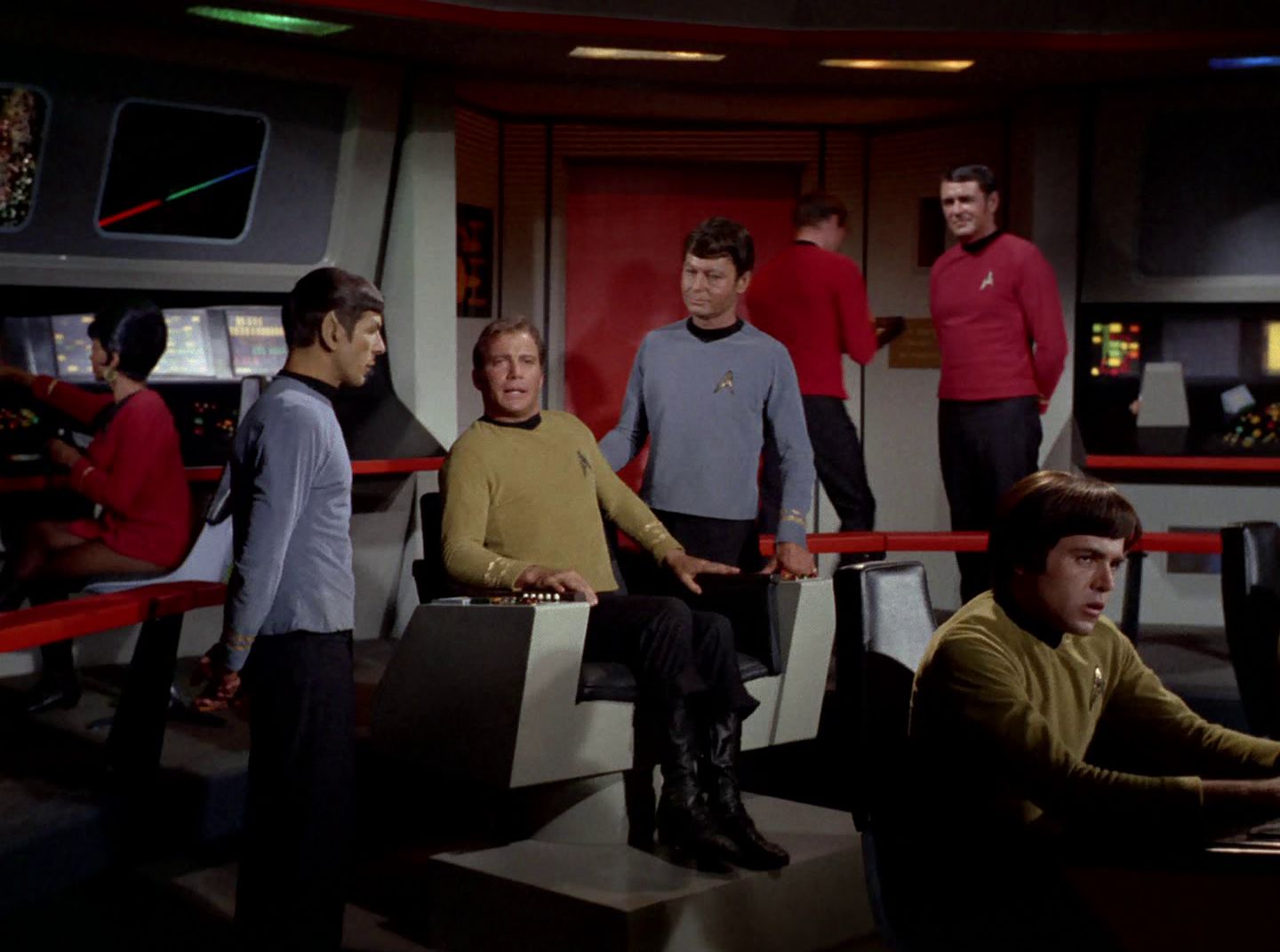 extant_StarTrek_2x11-FridaysChild_3512.jpg