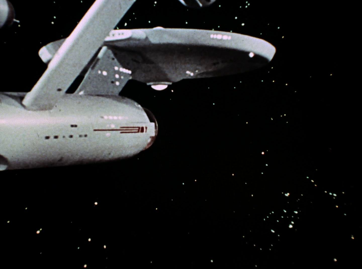 extant_StarTrek_2x11-FridaysChild_3560.jpg