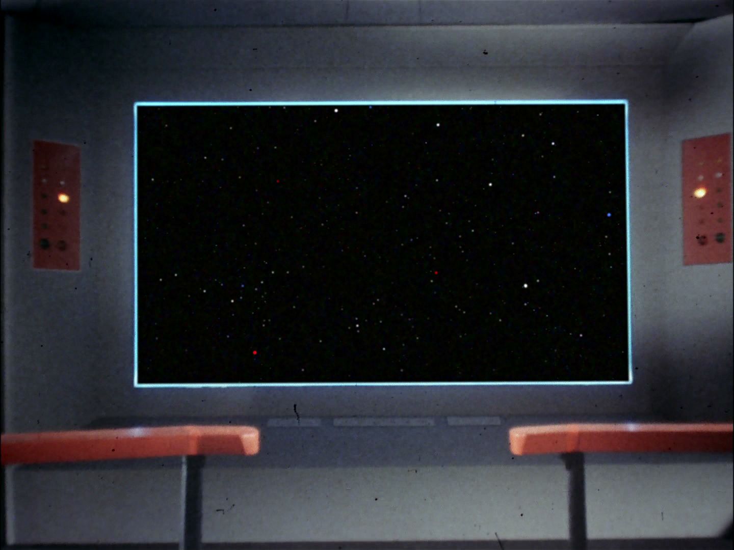 ariane179254_StarTrek_2x11_FridaysChild-NewEffects_2209.jpg