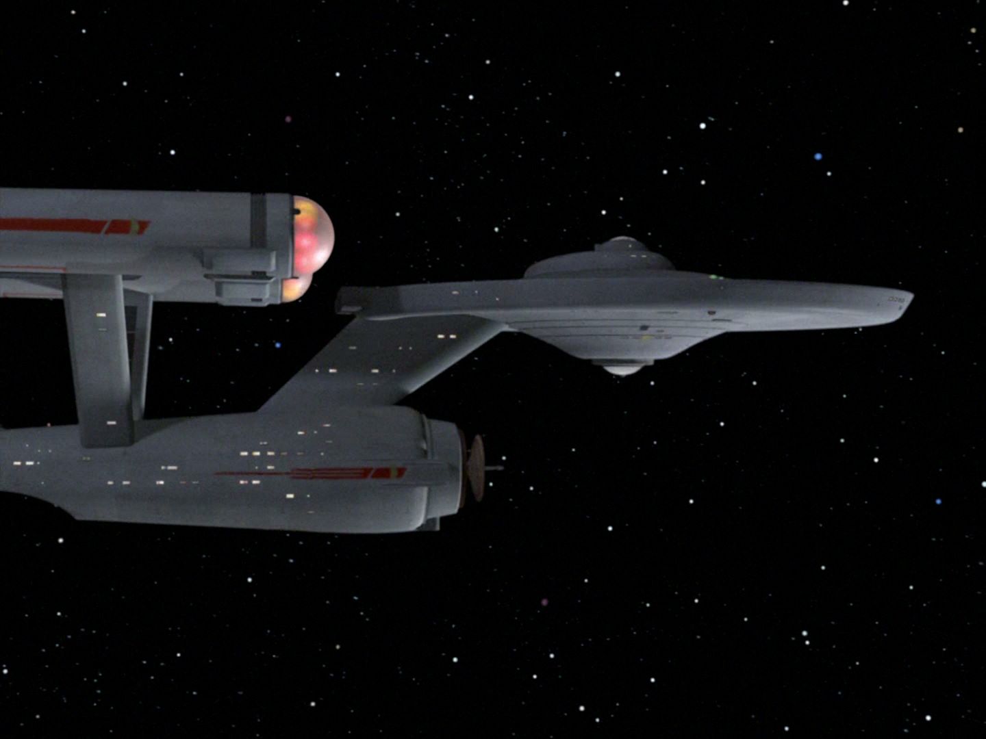ariane179254_StarTrek_2x11_FridaysChild-NewEffects_2287.jpg