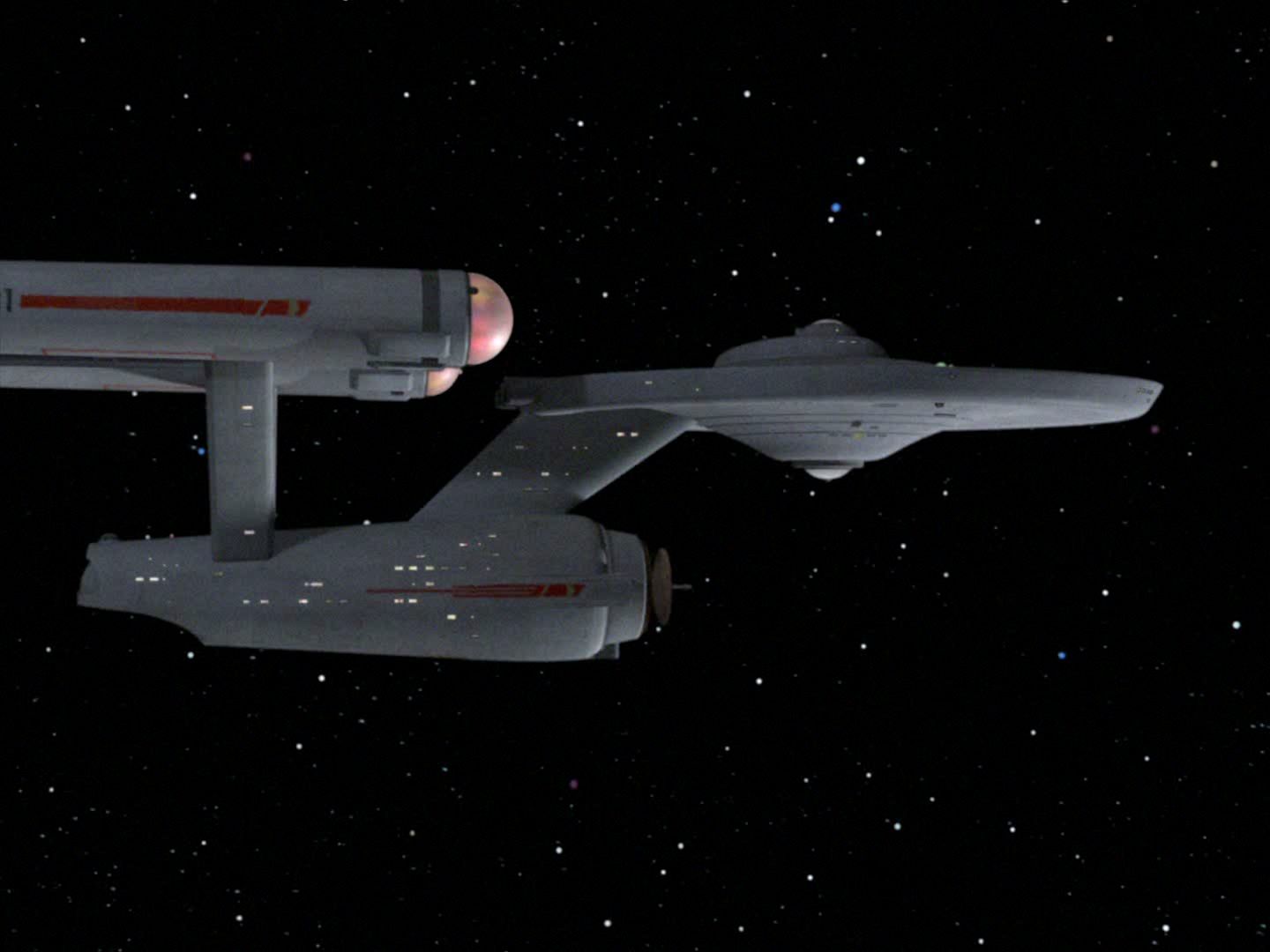 ariane179254_StarTrek_2x11_FridaysChild-NewEffects_2288.jpg