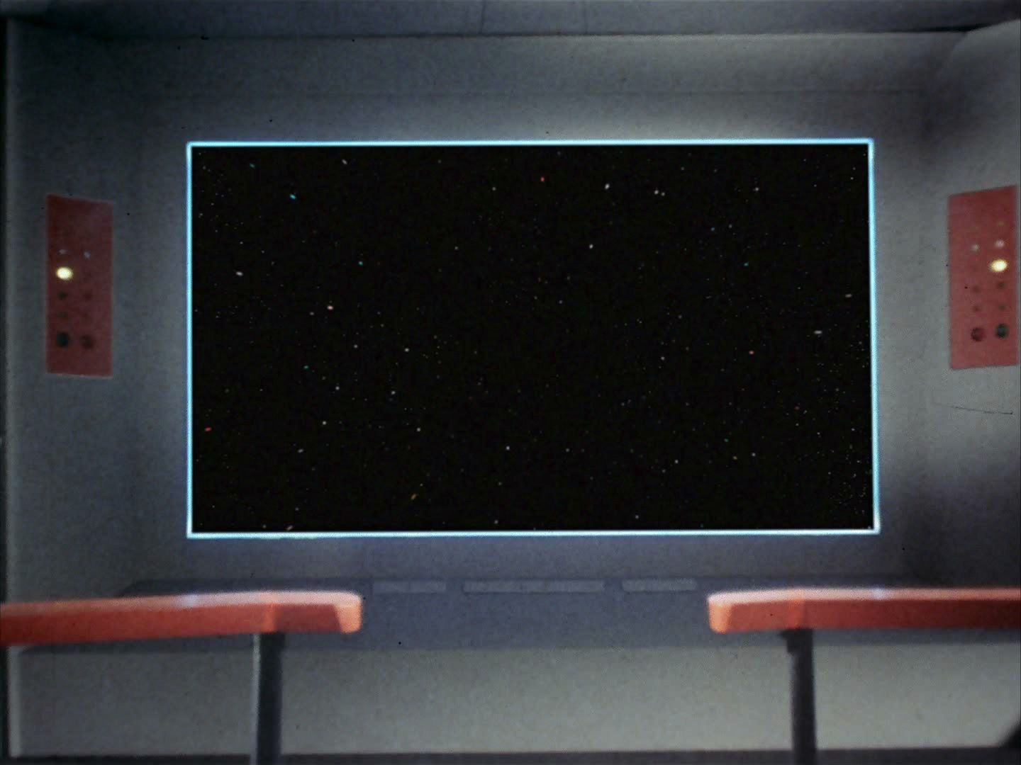 ariane179254_StarTrek_2x11_FridaysChild-NewEffects_2847.jpg