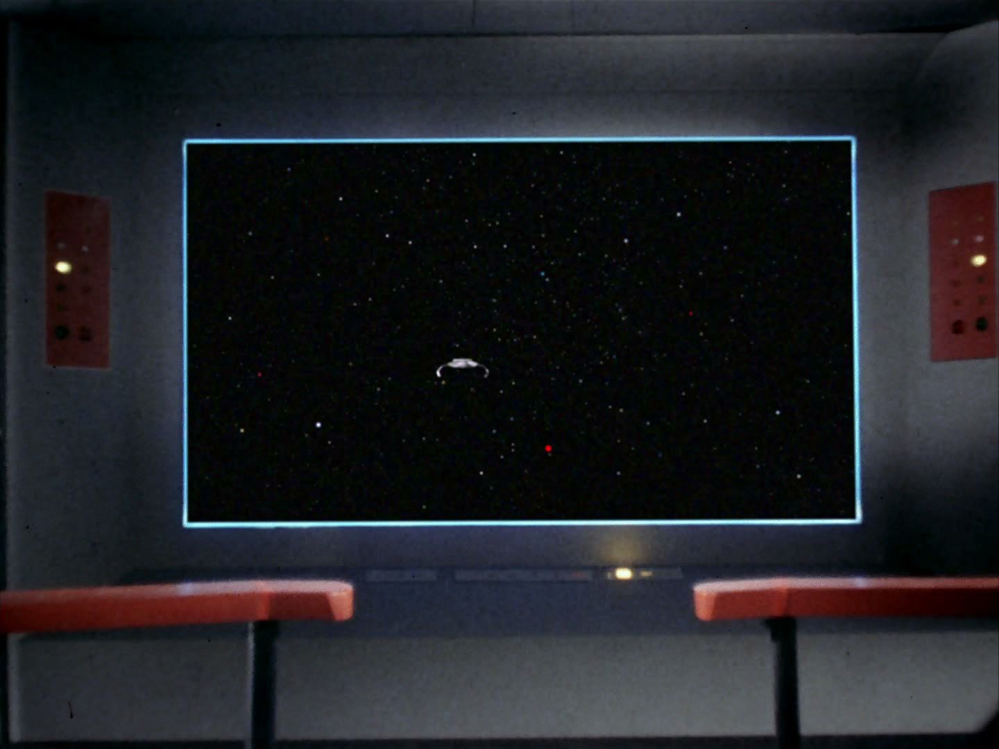 ariane179254_StarTrek_2x11_FridaysChild-NewEffects_2967.jpg