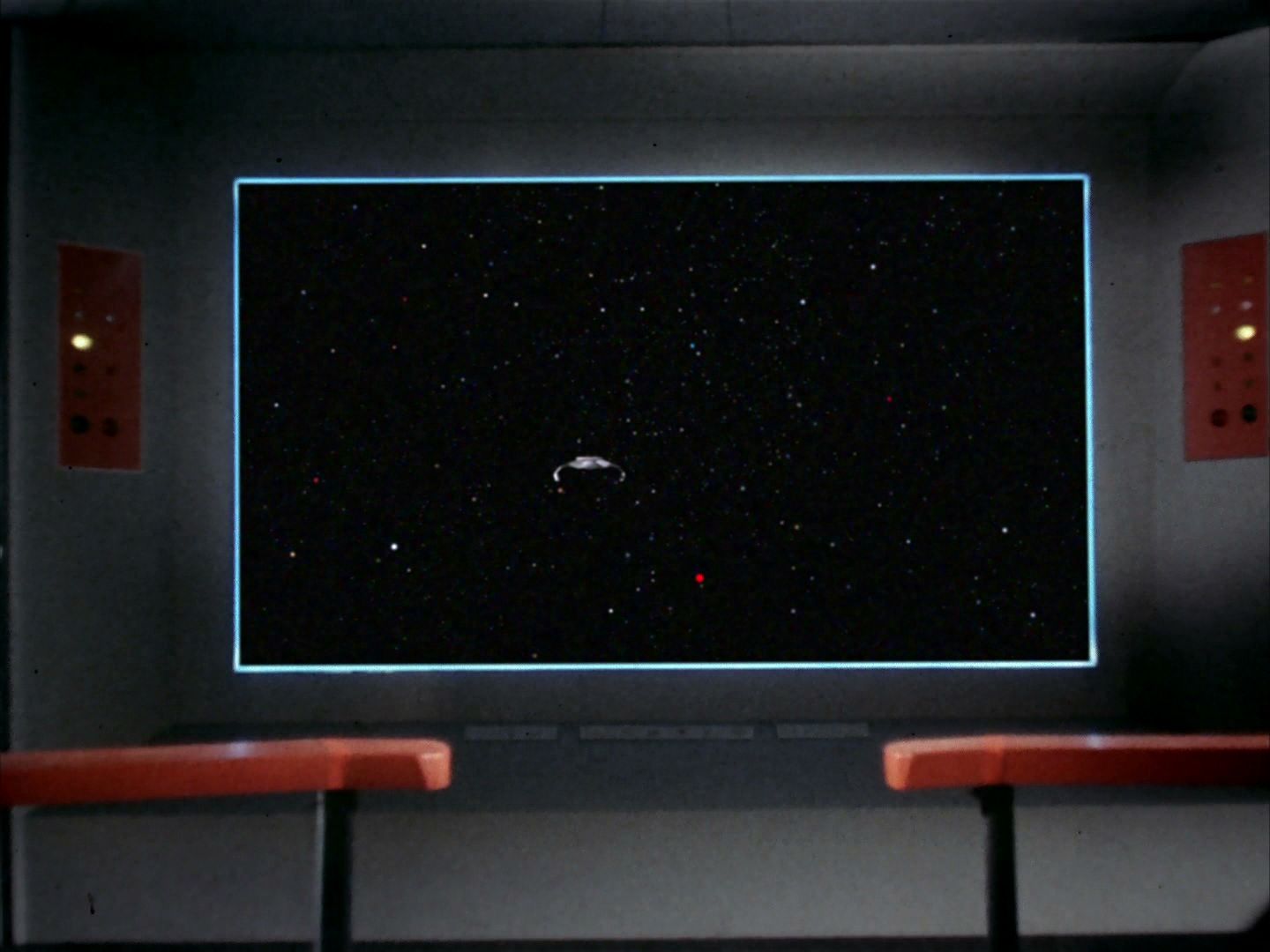 ariane179254_StarTrek_2x11_FridaysChild-NewEffects_2971.jpg